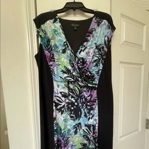 Connected Apparel Size 14W Black/Floral Dress